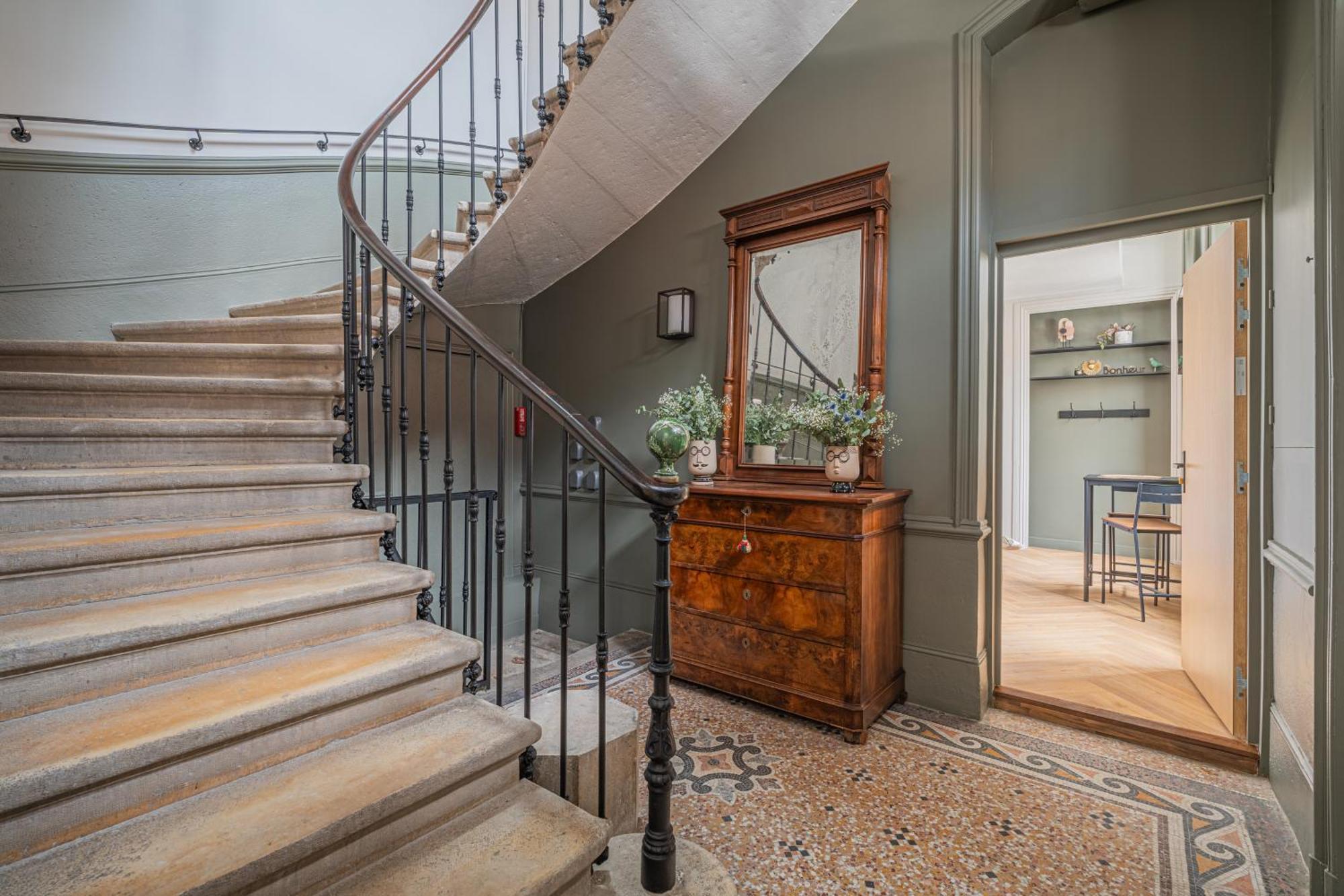 Le Felix Appart'Hotel Romans-sur-Isère Kültér fotó